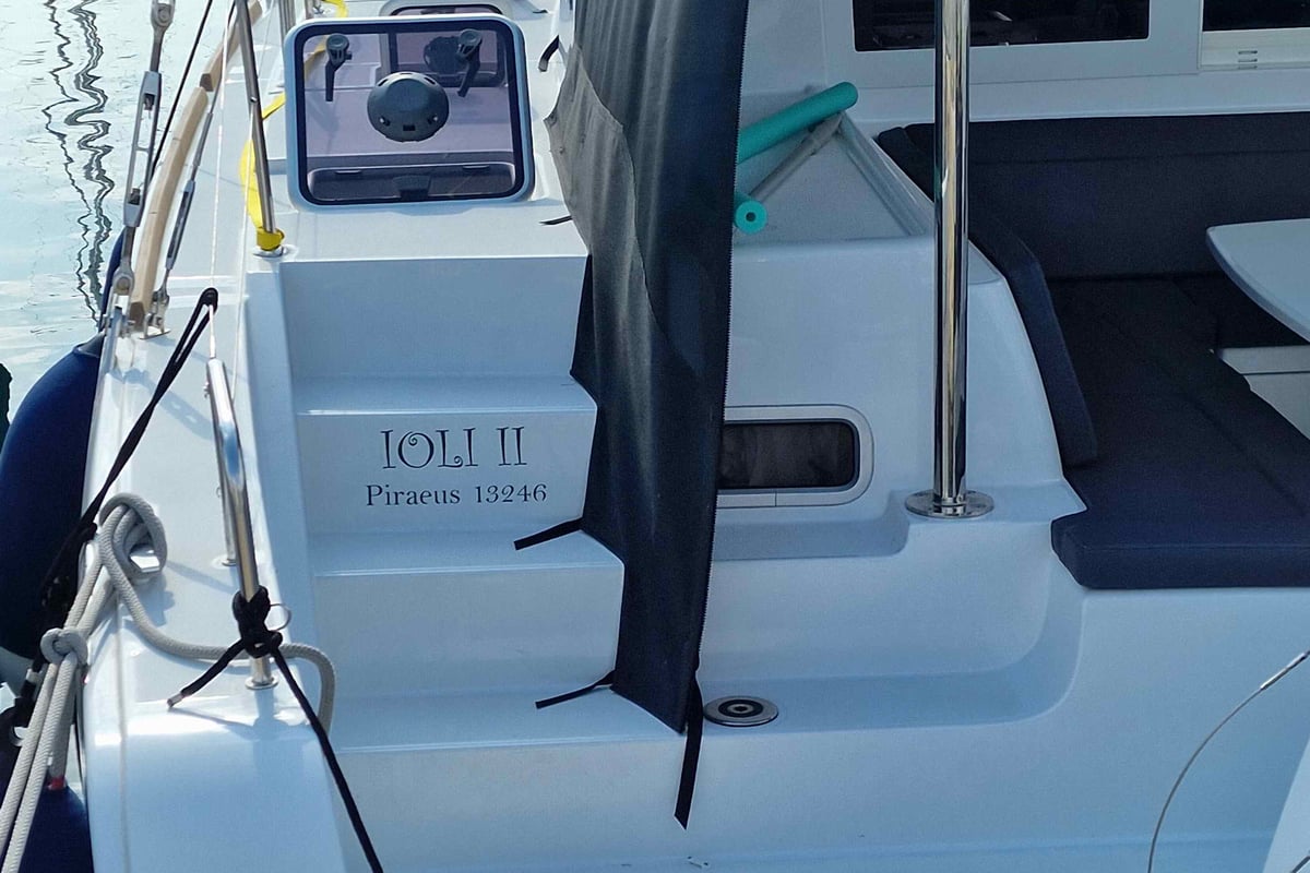 Lagoon 40, IOLI II