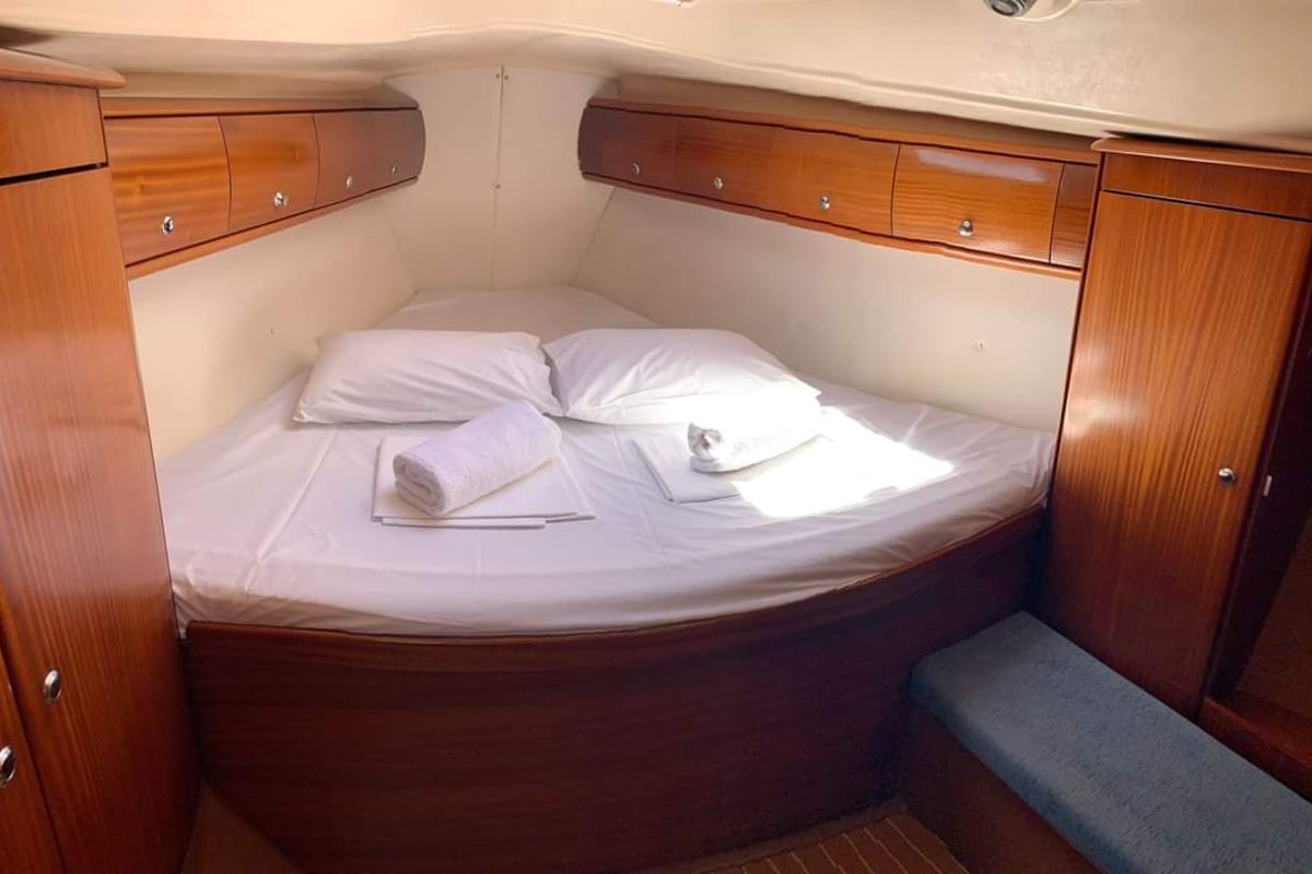 Bavaria 38, Siesta