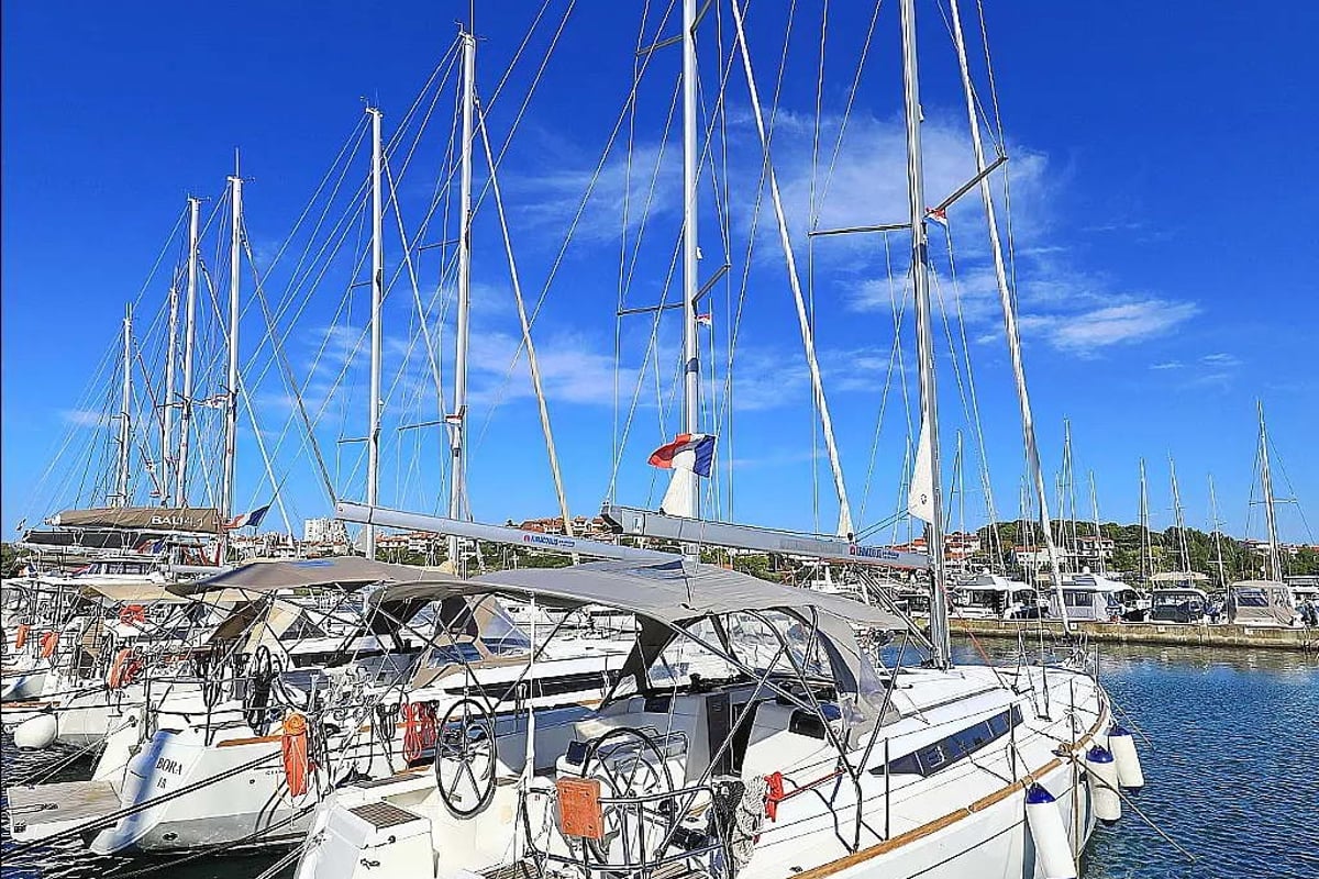 Sun Odyssey 449, CANNE BLEUE