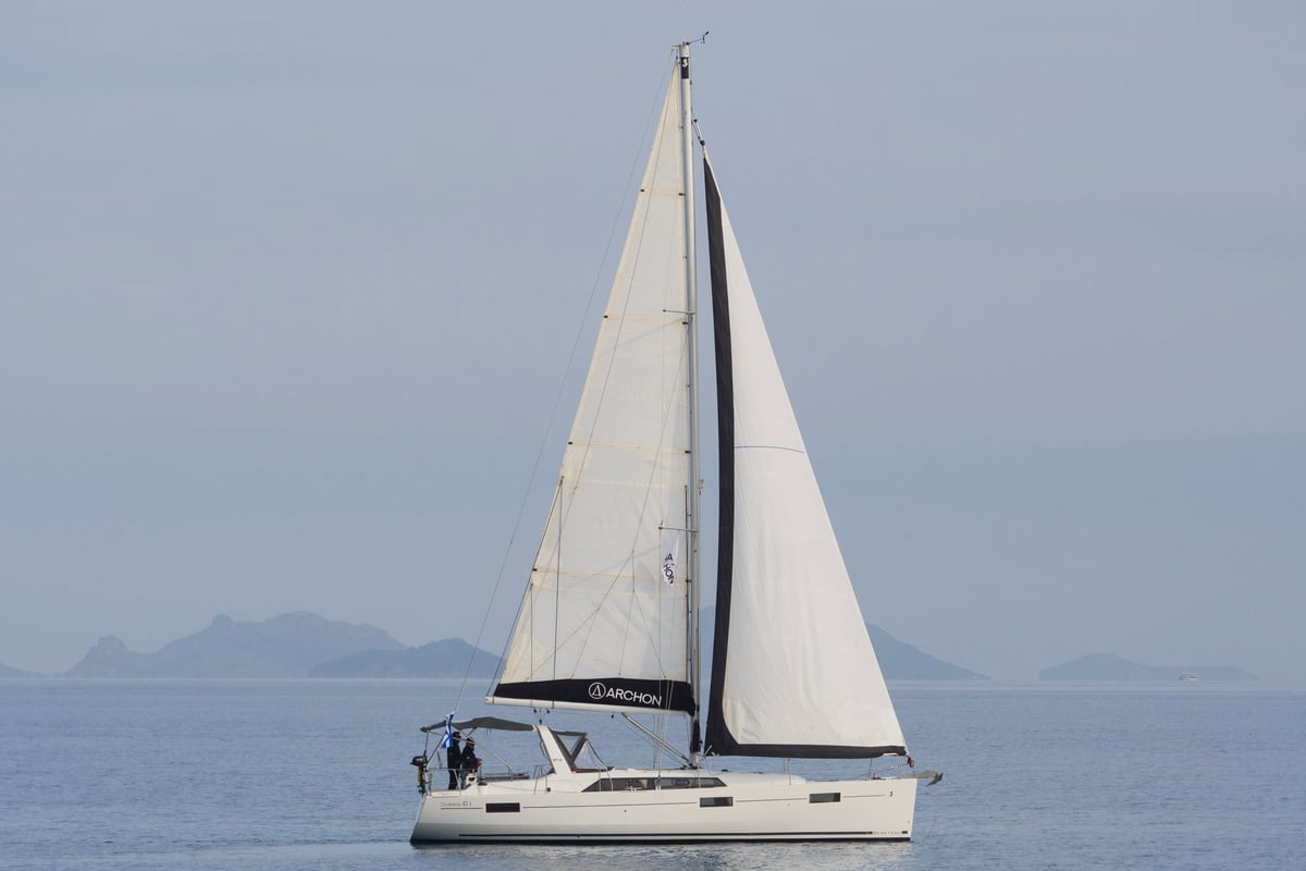 Oceanis 41.1, Tureis
