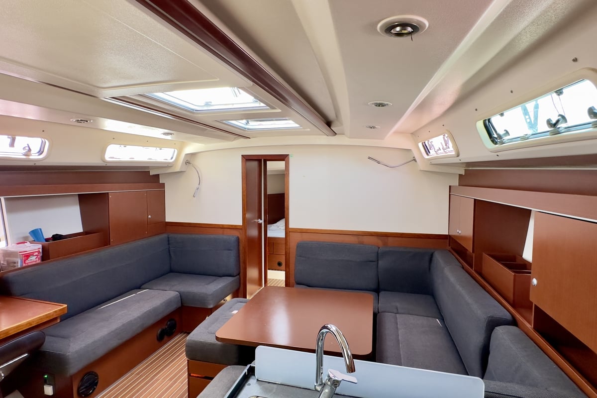 Hanse 445, Draco