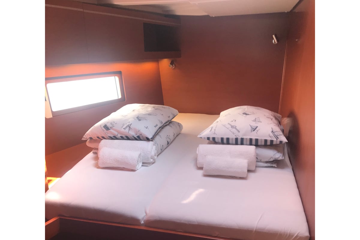 Oceanis 51.1, Salma