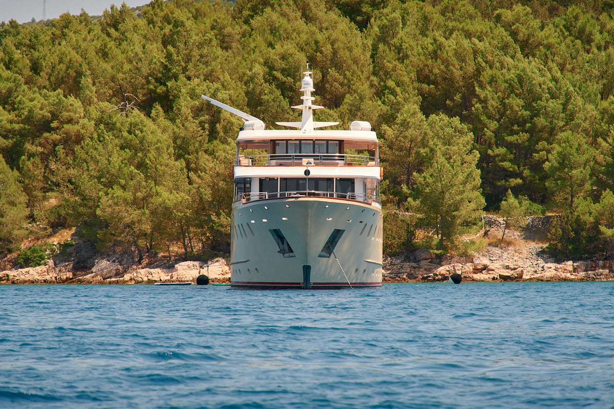 Motoryacht, Queen Eleganza