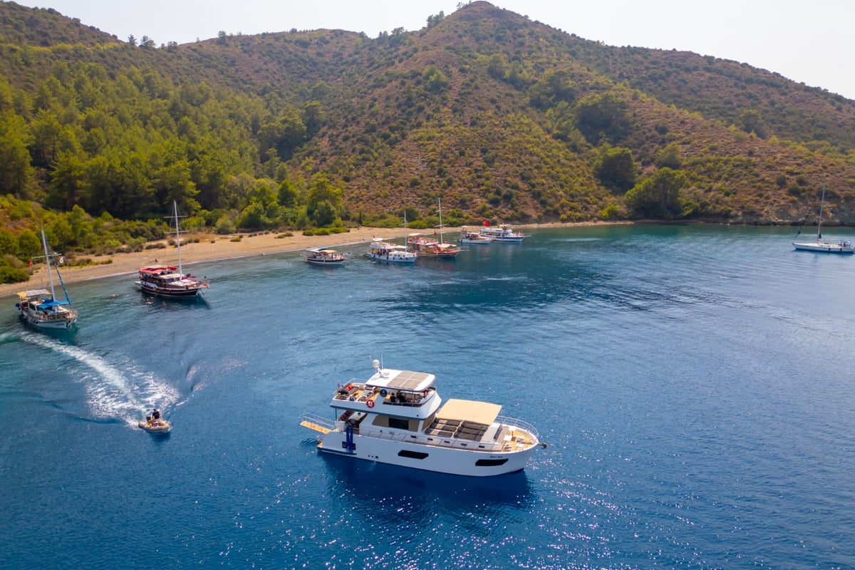 Motoryacht, Kaan Bey