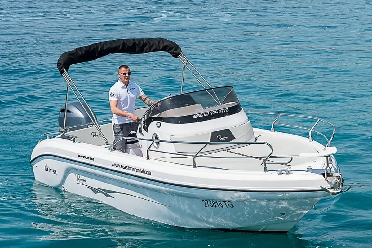 Motorboat, Shadow 22