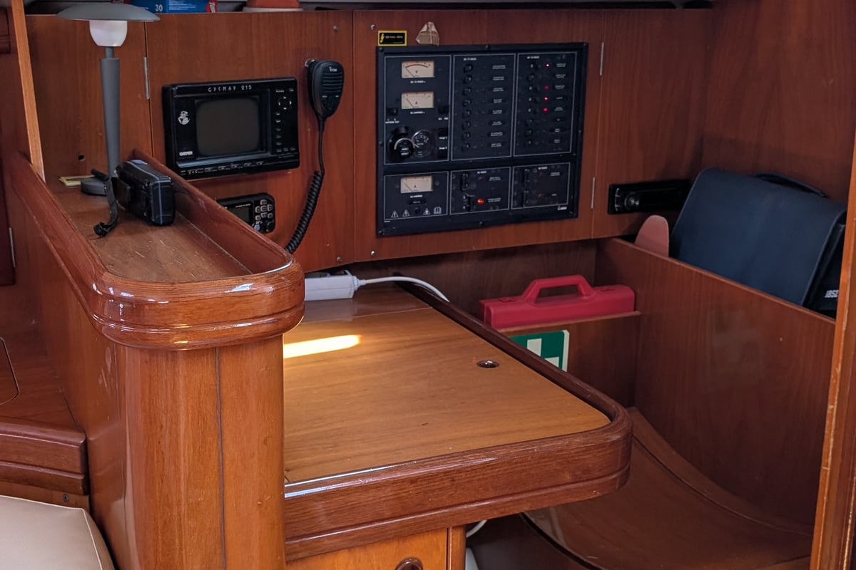 Oceanis 411, Artemis