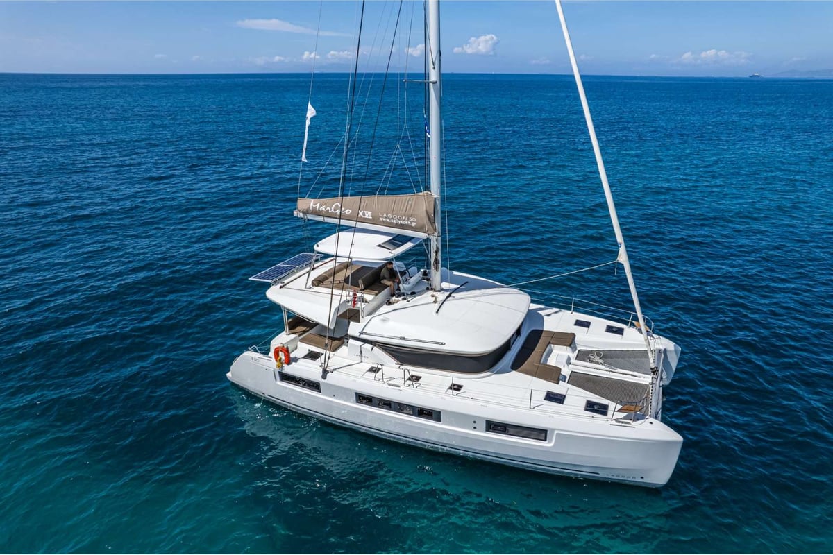 Lagoon 50, Margeo XVI  (A/C - Generator - Water Maker - dishwasher)