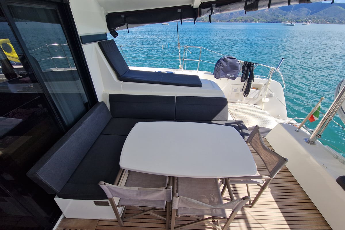 Lagoon 42, Kireina