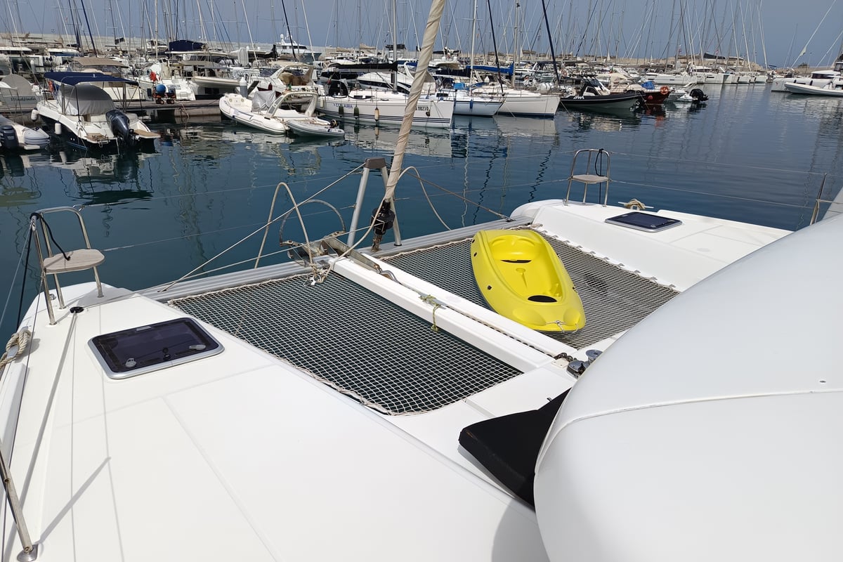 Lagoon 42, Waterworld