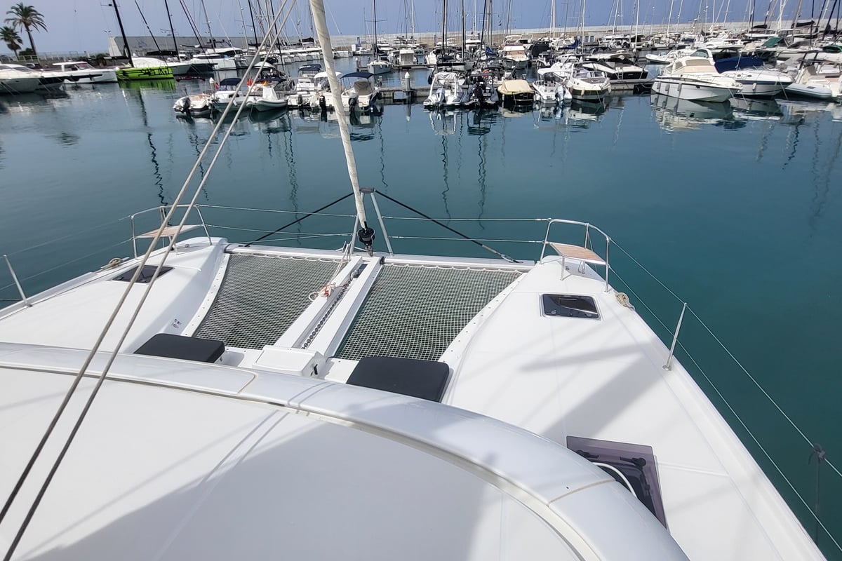 Lagoon 46, Blue Moon
