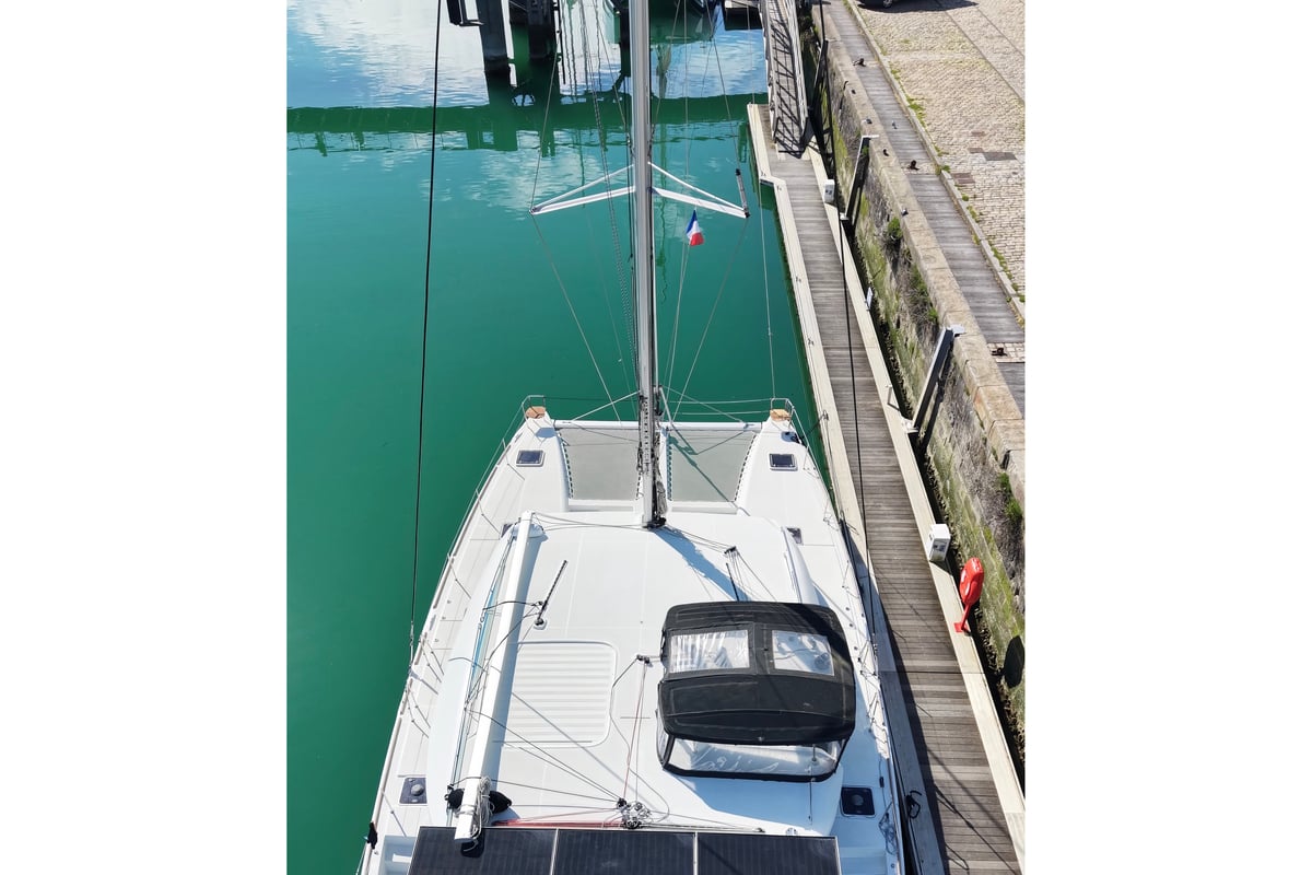 Lagoon 450 Sport, Morii