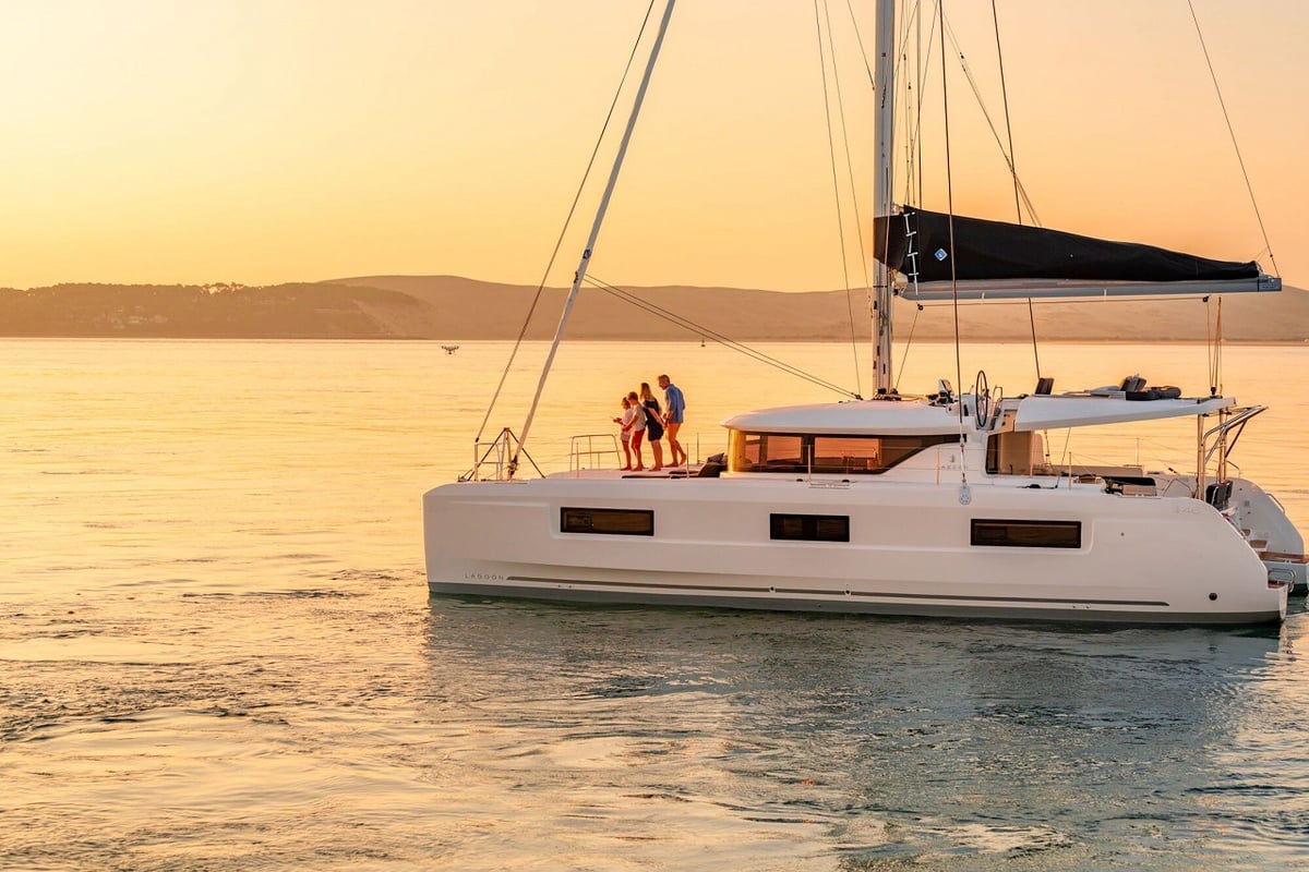 Lagoon 46, Paradise