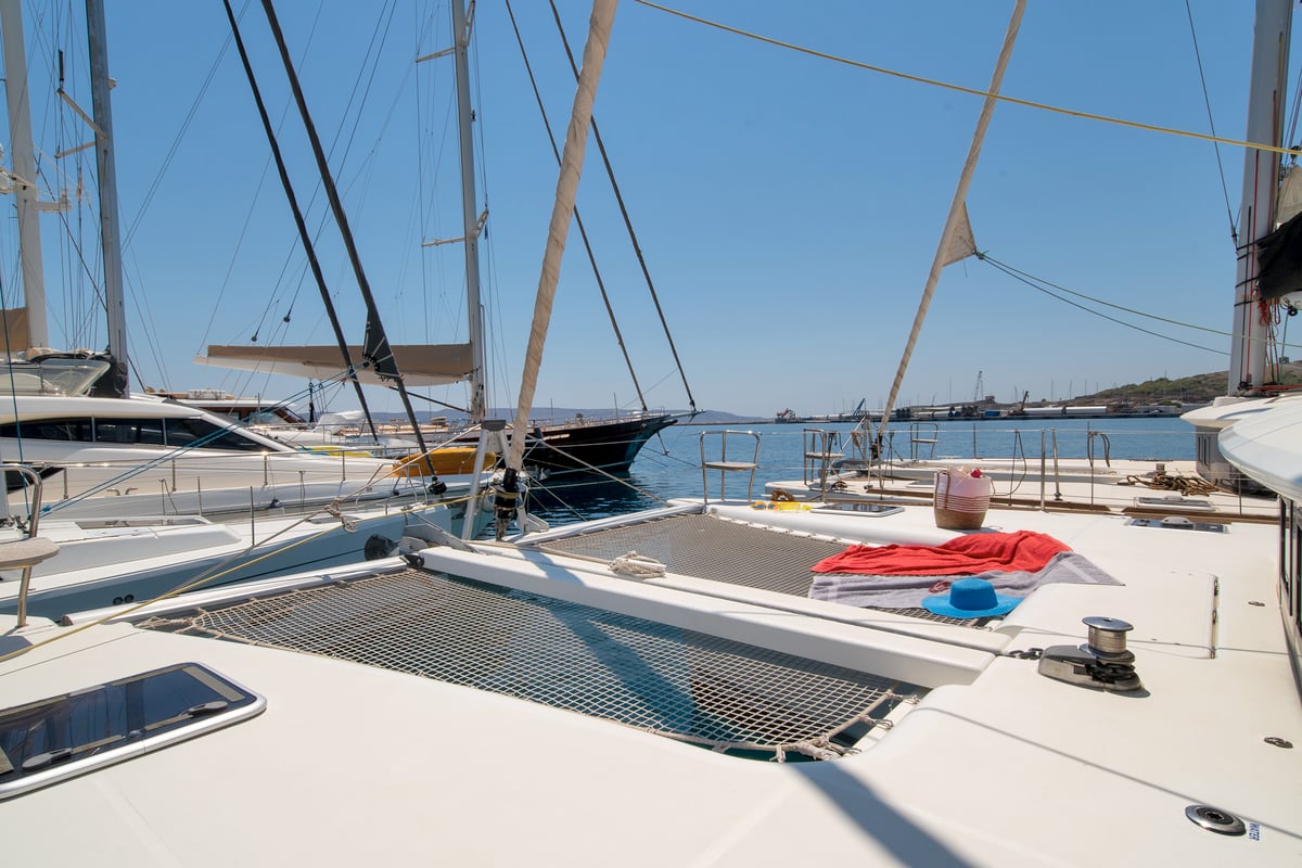 Lagoon 400 S2, Callisto L400