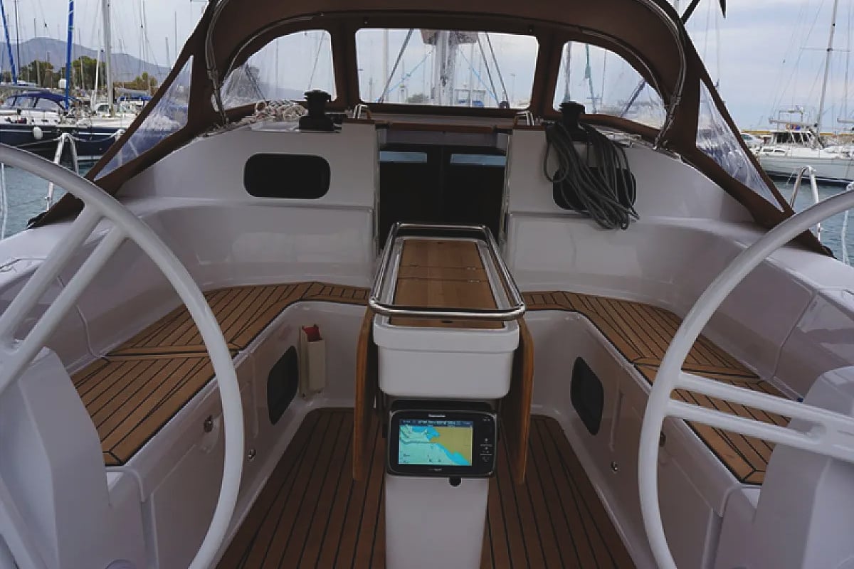 Elan Impression 45, Alkistis
