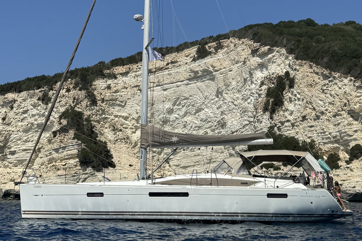 Jeanneau 53, Premium