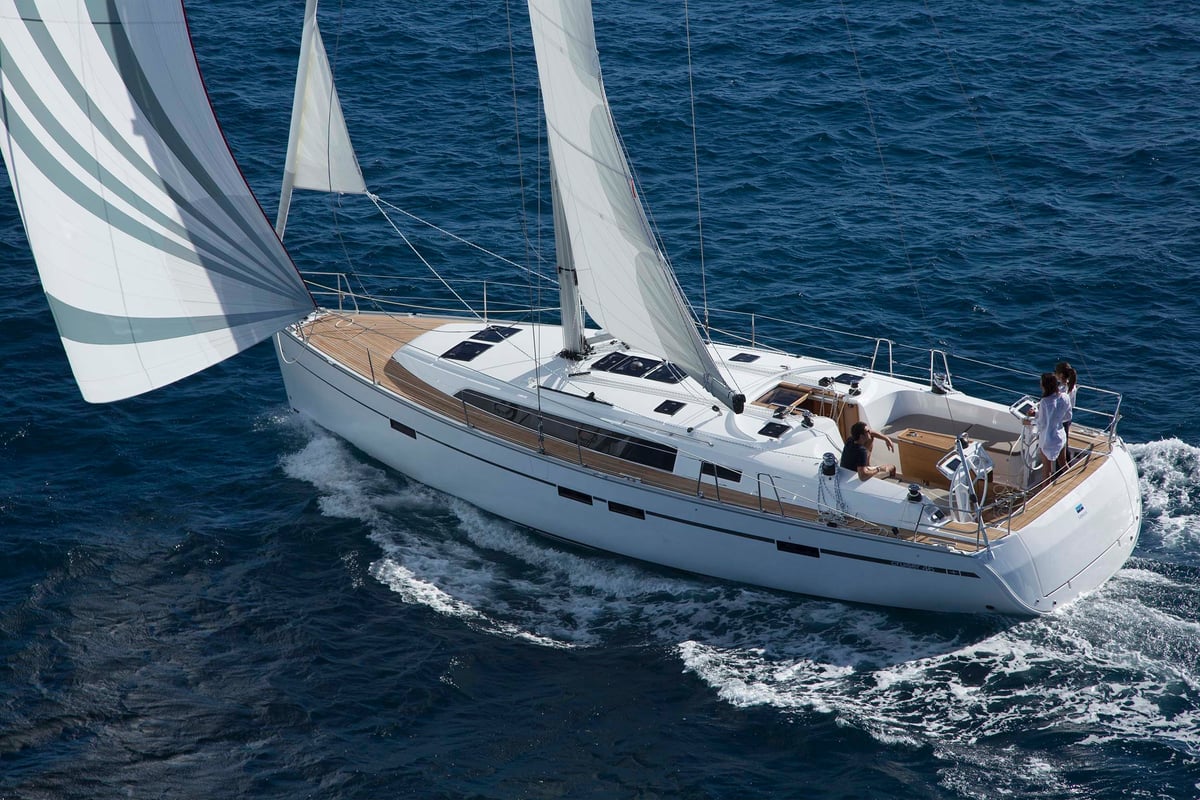 Bavaria Cruiser 46, Divine