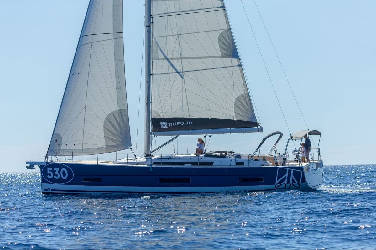 Dufour 530, Ionian Blue