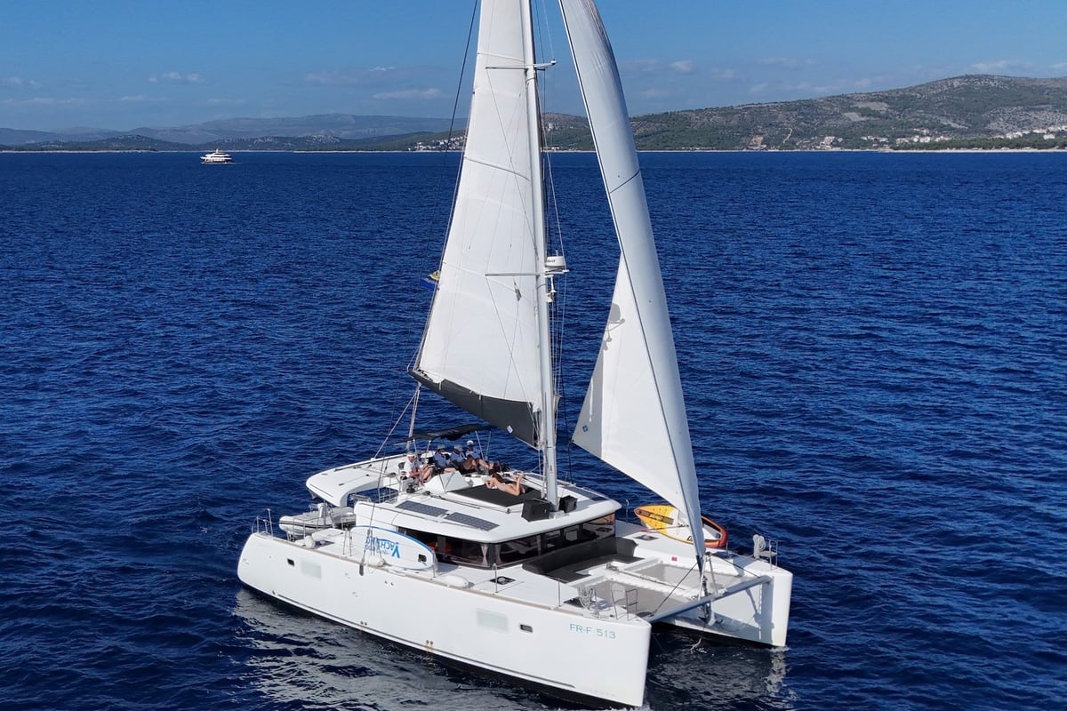 Lagoon 450, GRAND DELUXE