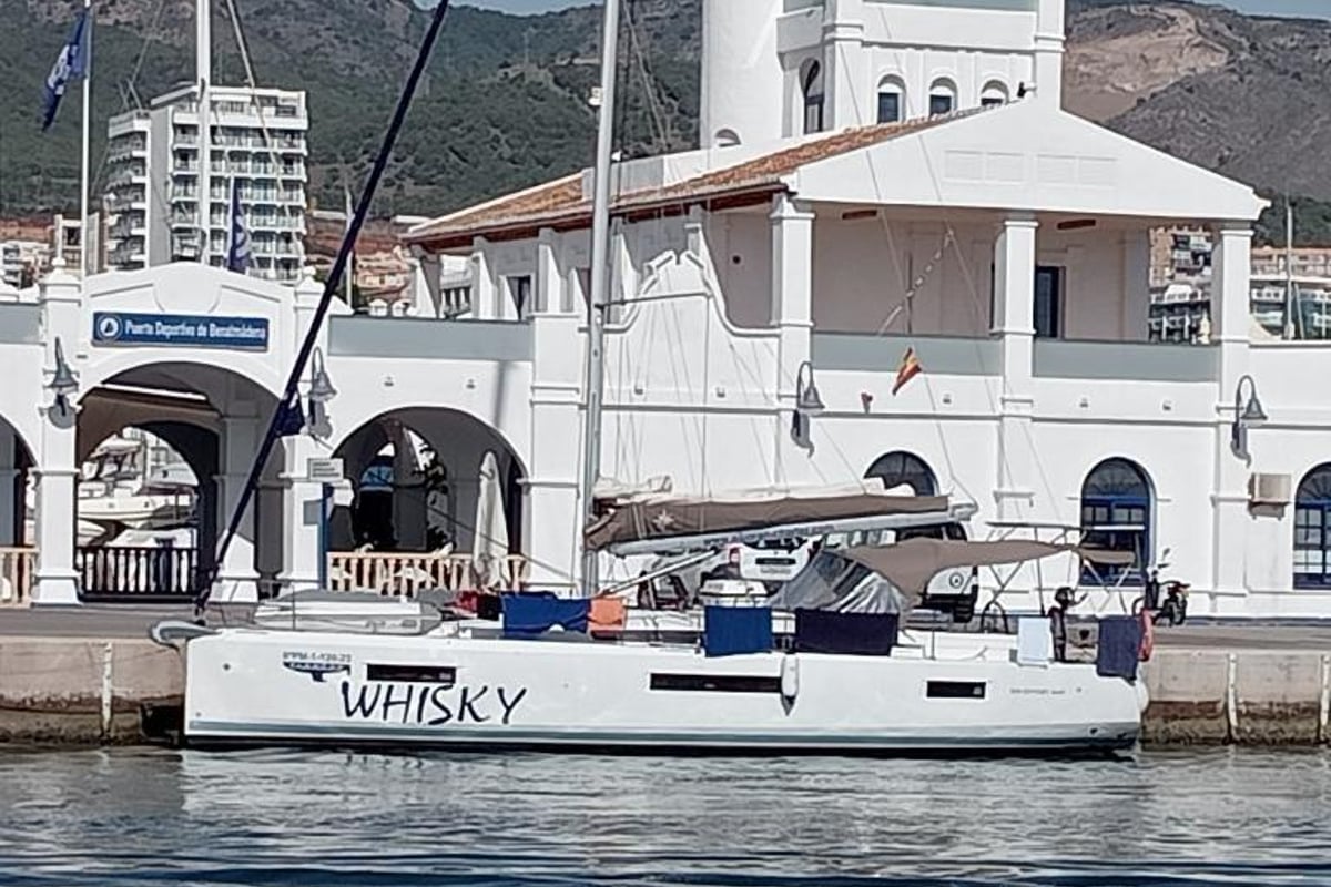 Sun Odyssey 440, Whisky (Radazul)
